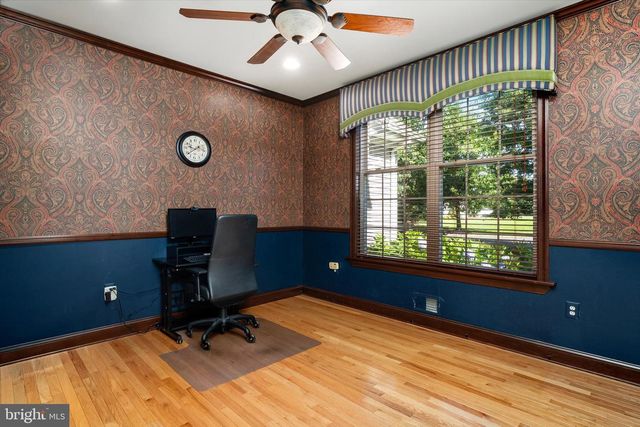 18 LOCKEWOOD LN, East Windsor, NJ 08520