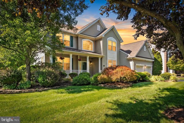 18 LOCKEWOOD LN, East Windsor, NJ 08520