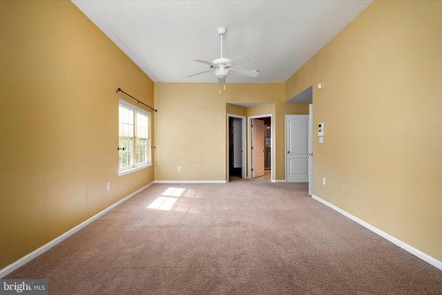 18 LOCKEWOOD LN, East Windsor, NJ 08520