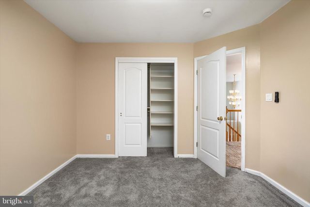18 LOCKEWOOD LN, East Windsor, NJ 08520