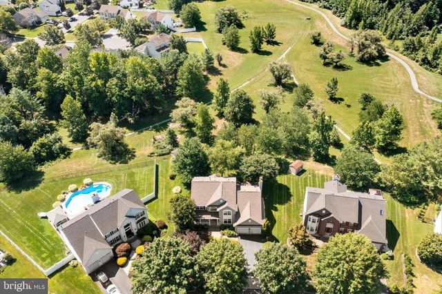 18 LOCKEWOOD LN, East Windsor, NJ 08520