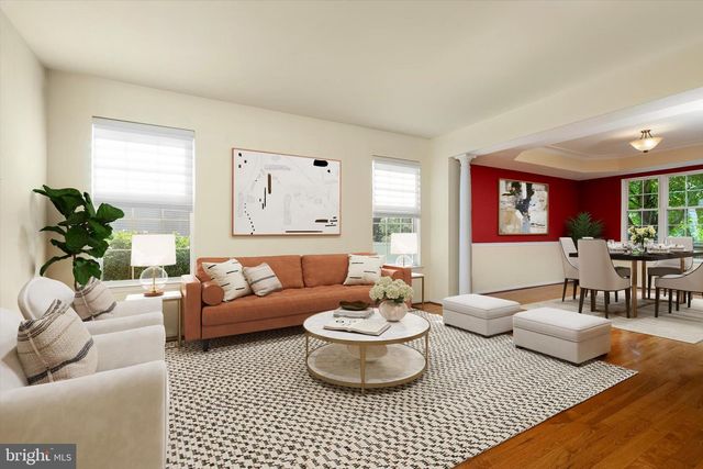 18 LOCKEWOOD LN, East Windsor, NJ 08520