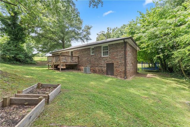 309 W Franklin Street, Toccoa, GA 30577