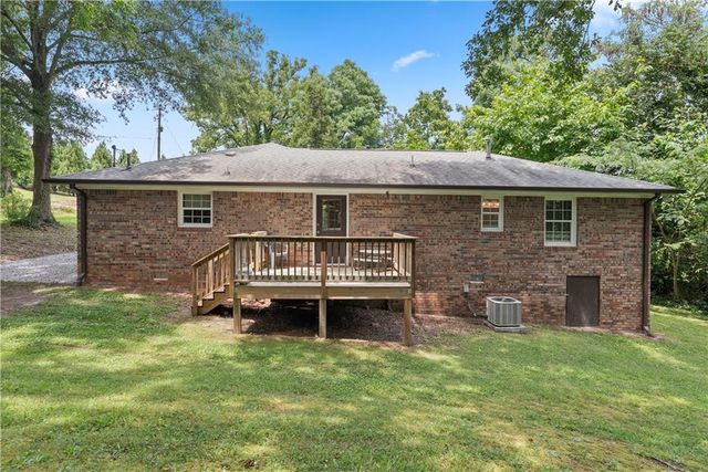 309 W Franklin Street, Toccoa, GA 30577