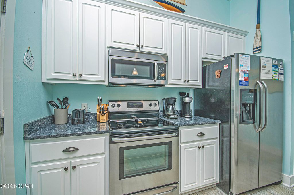 Image 14 of property listing at 22520 Hilltop Avenue, Panama City Beach, FL 32413