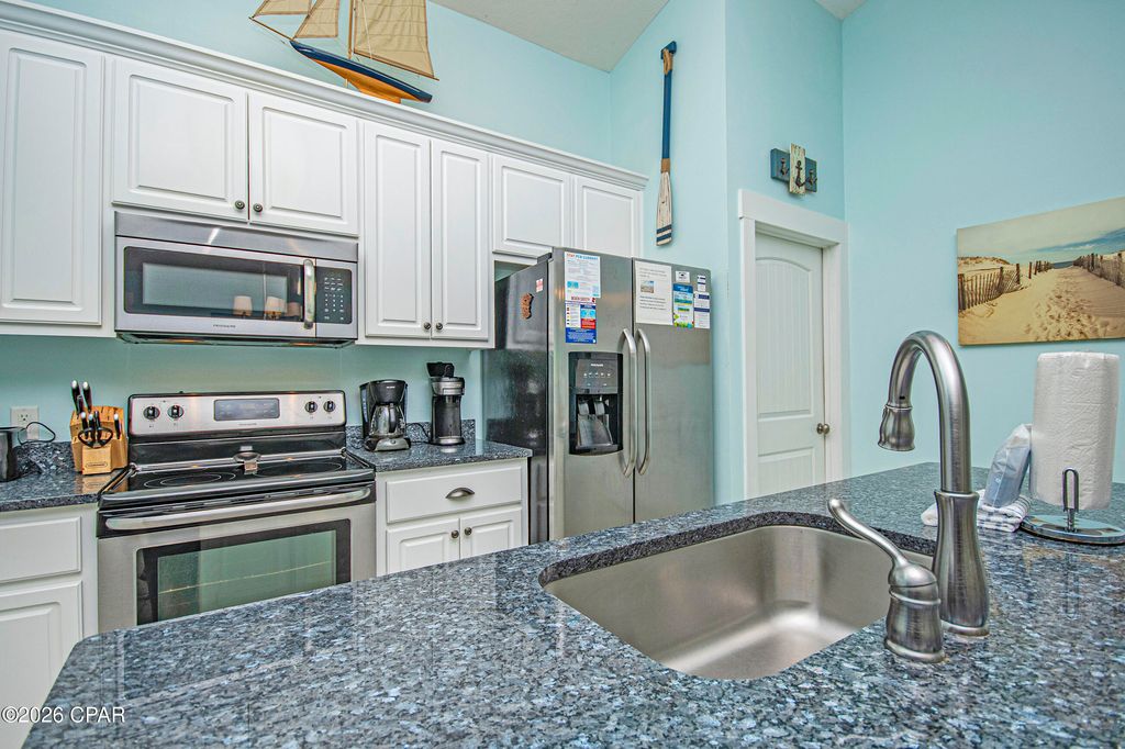 Image 16 of property listing at 22520 Hilltop Avenue, Panama City Beach, FL 32413