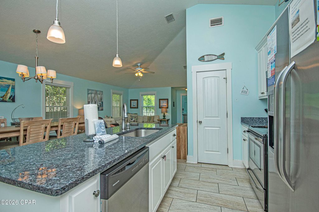 Image 17 of property listing at 22520 Hilltop Avenue, Panama City Beach, FL 32413