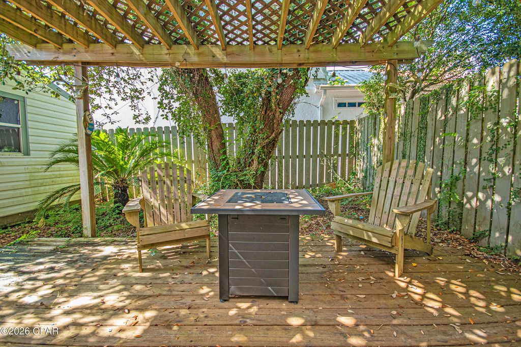 Image 37 of property listing at 22520 Hilltop Avenue, Panama City Beach, FL 32413