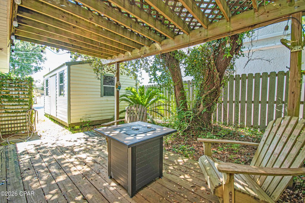 Image 38 of property listing at 22520 Hilltop Avenue, Panama City Beach, FL 32413