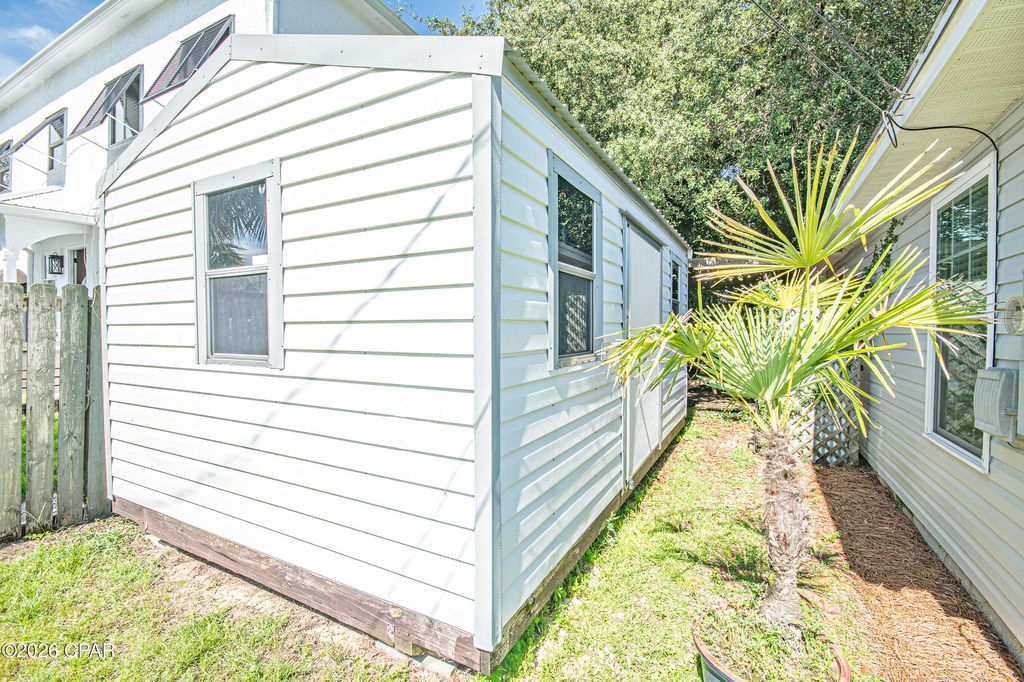 Image 40 of property listing at 22520 Hilltop Avenue, Panama City Beach, FL 32413