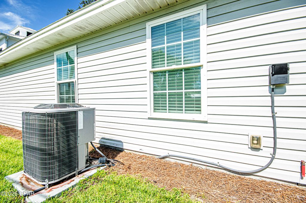 Image 45 of property listing at 22520 Hilltop Avenue, Panama City Beach, FL 32413