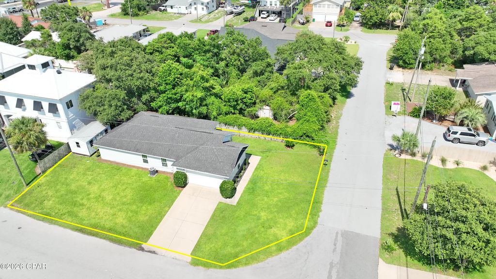 Image 47 of property listing at 22520 Hilltop Avenue, Panama City Beach, FL 32413