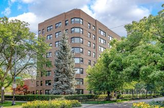 4880 N Marine Drive 611, Chicago, IL 60640