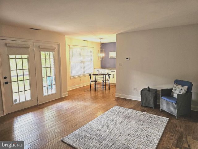 290 TAVISTOCK, Cherry Hill, NJ 08034
