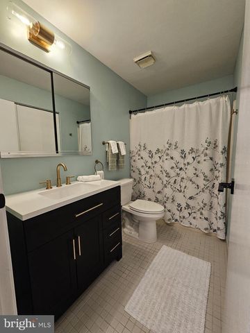 290 TAVISTOCK, Cherry Hill, NJ 08034