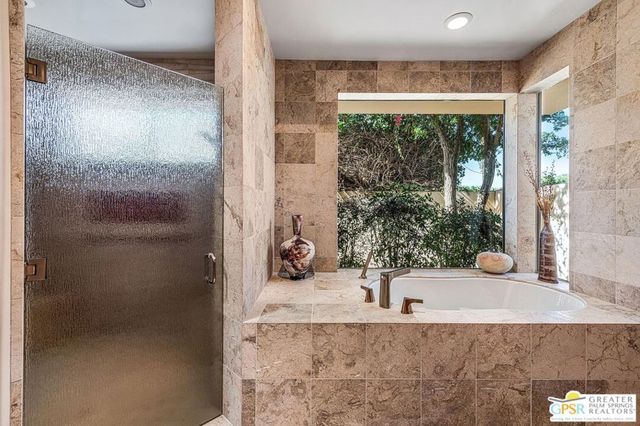 114 Waterford Circle, Rancho Mirage, CA 92270