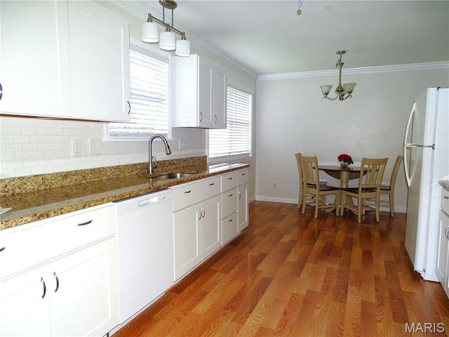 1052 Deleon Court, Fenton, MO 63026