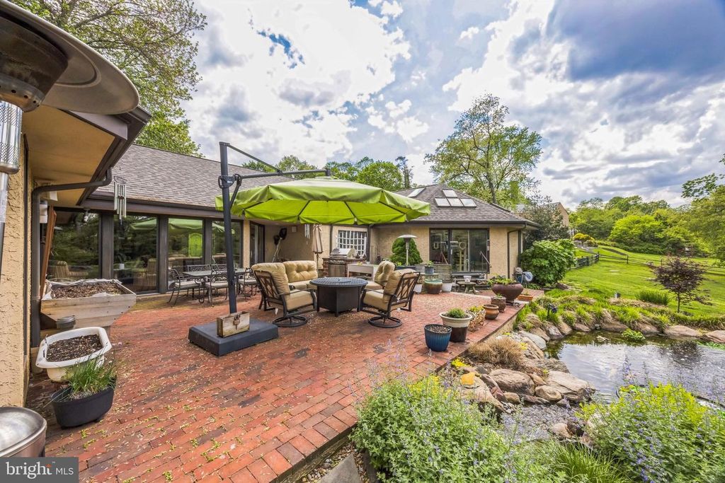 745 GERMANTOWN PIKE, Lafayette Hill, PA 19444