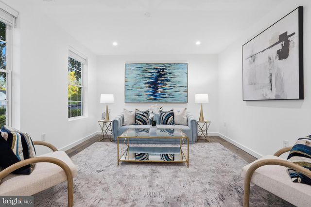 6925 BARRETT RD, Falls Church, VA 22042