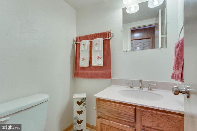 9427 CHERWEK DR, Lorton, VA 22079