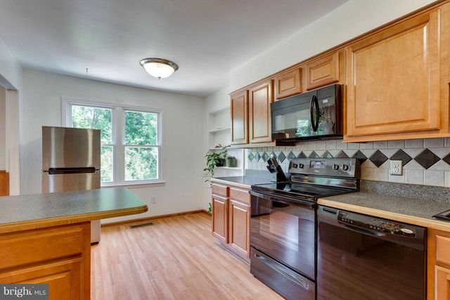 9427 CHERWEK DR, Lorton, VA 22079