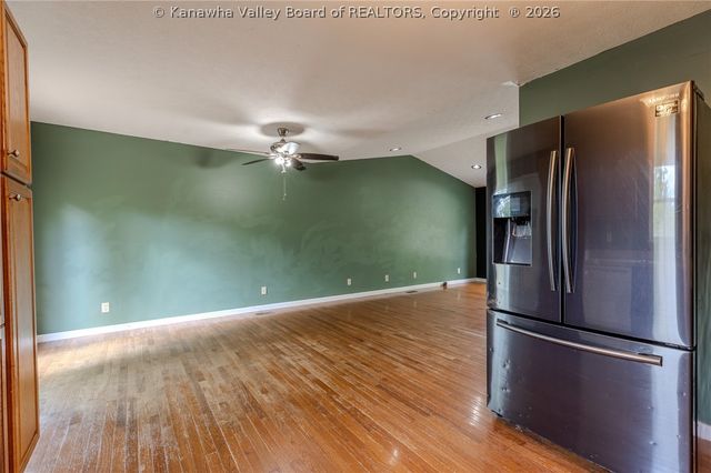 40 Wildberry Road, Charleston, WV 25312