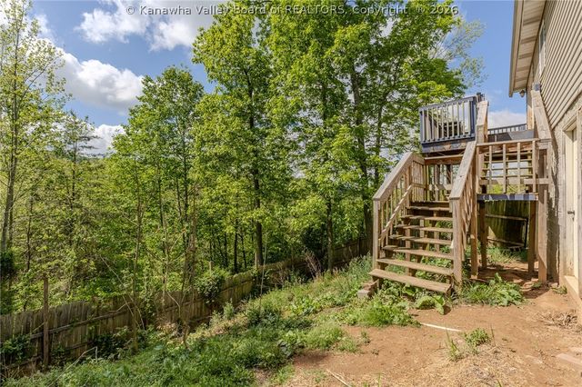40 Wildberry Road, Charleston, WV 25312