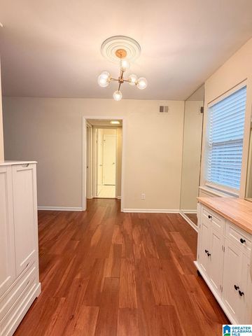 2053 Montreat Cir Apt D, Vestavia Hills, AL 35216
