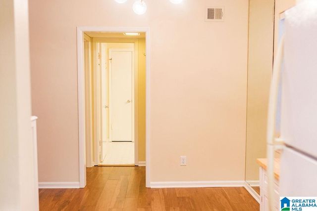 2053 Montreat Cir Apt D, Vestavia Hills, AL 35216