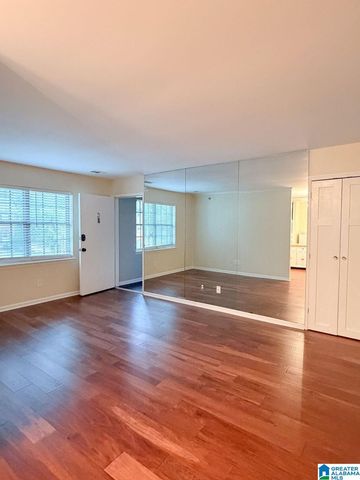2053 Montreat Cir Apt D, Vestavia Hills, AL 35216