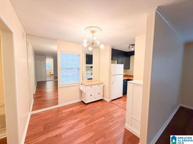 2053 Montreat Cir Apt D, Vestavia Hills, AL 35216