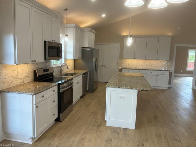 621 W Atkins Street, Dobson, NC 27017