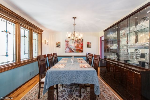 9 Mcatee Ln, Wanaque Boro, NJ 07465