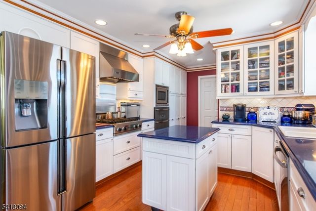 9 Mcatee Ln, Wanaque Boro, NJ 07465