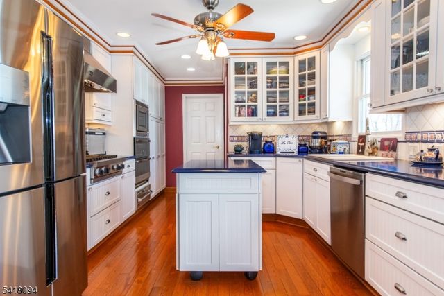 9 Mcatee Ln, Wanaque Boro, NJ 07465