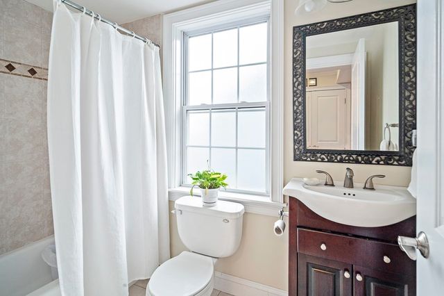 405 E 3rd St 2, Boston, MA 02127