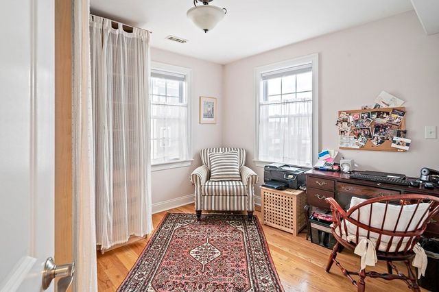 405 E 3rd St 2, Boston, MA 02127