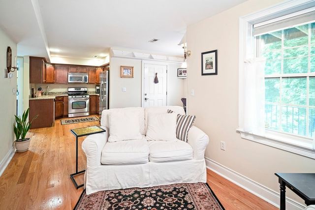 405 E 3rd St 2, Boston, MA 02127