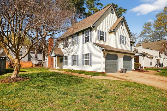 104 White Ridge LN, Yorktown, VA 23693