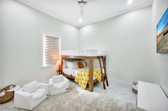 2546 4th ST NW, Naples, FL 34120