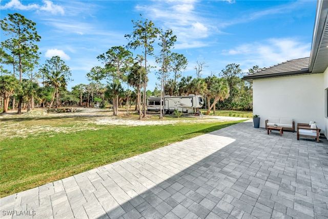 2546 4th ST NW, Naples, FL 34120