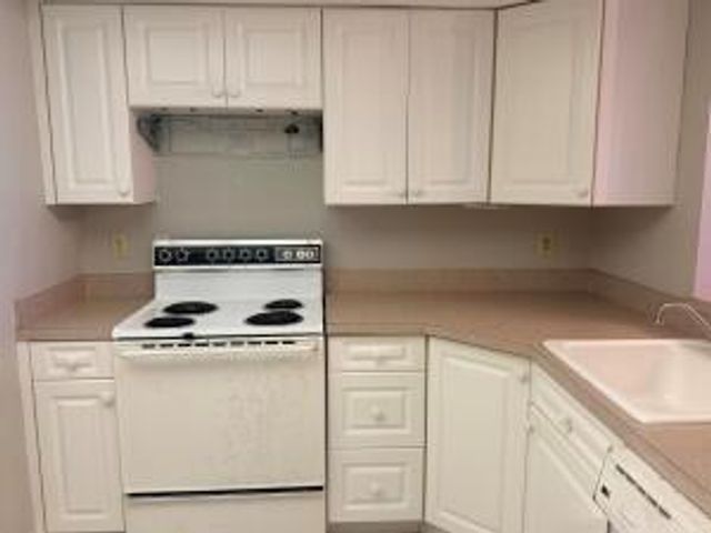 14671 Bonaire Boulevard 604, Delray Beach, FL 33446