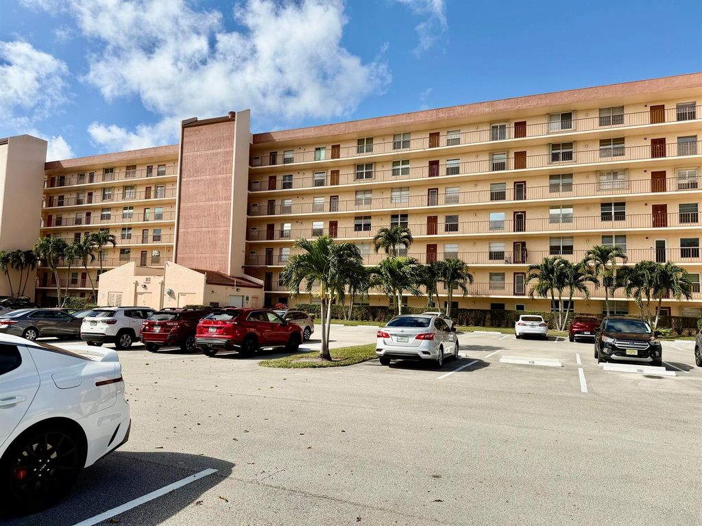 14671 Bonaire Boulevard 604, Delray Beach, FL 33446