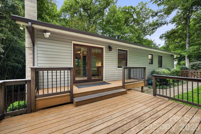 10 Botany View Court, Asheville, NC 28805