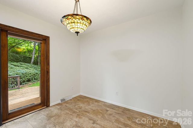 10 Botany View Court, Asheville, NC 28805