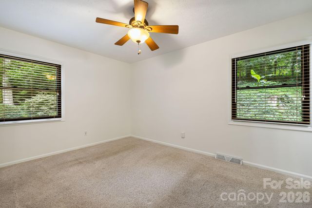 10 Botany View Court, Asheville, NC 28805