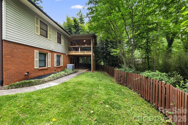 10 Botany View Court, Asheville, NC 28805