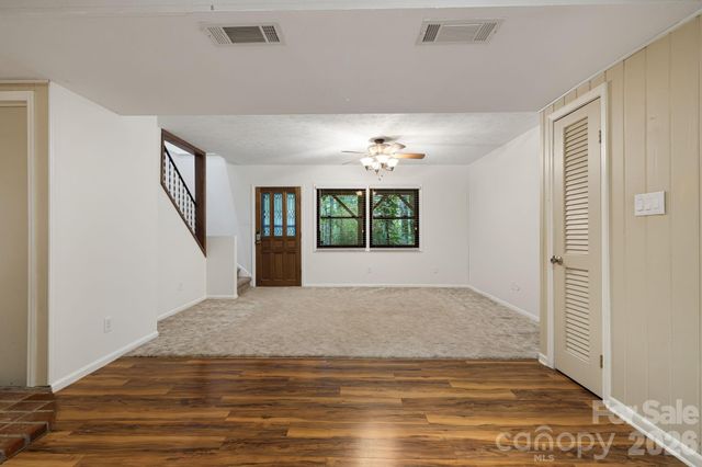10 Botany View Court, Asheville, NC 28805