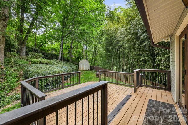 10 Botany View Court, Asheville, NC 28805