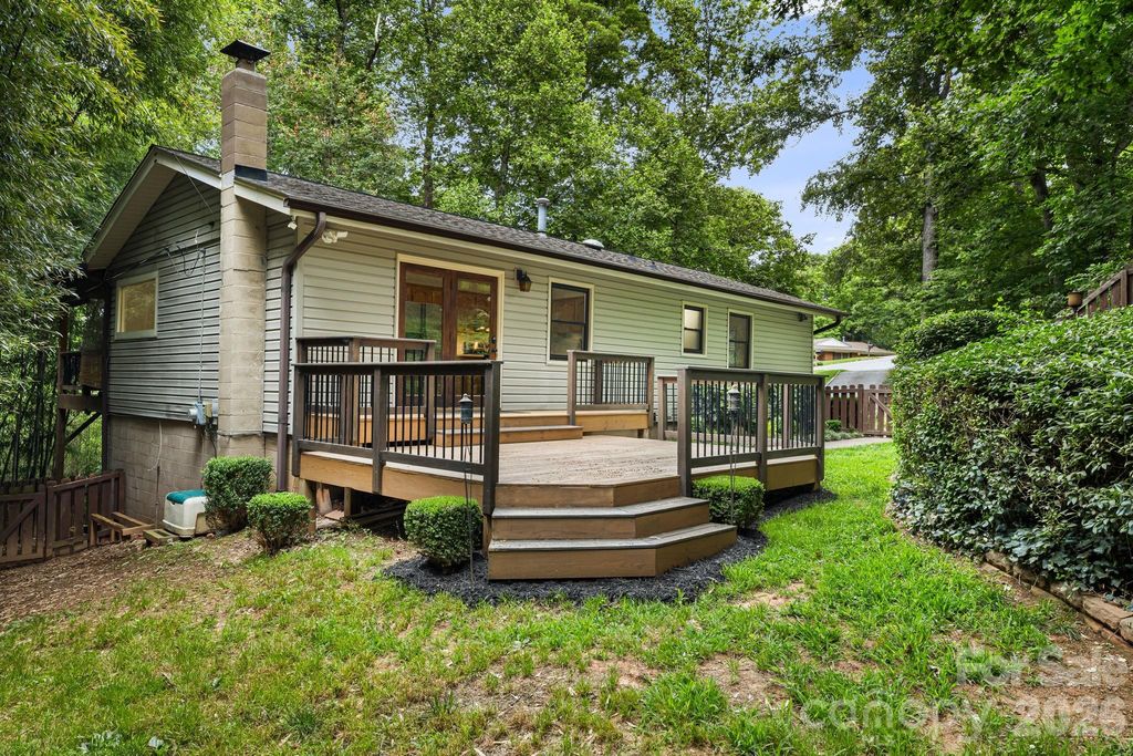 10 Botany View Court, Asheville, NC 28805